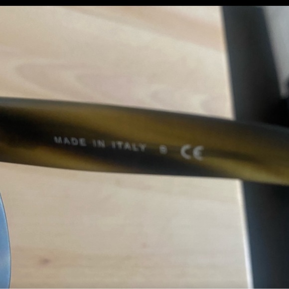 Authentic Chanel Sunglasses, do not come with a case - Picture 5 of 8